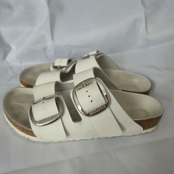 Birkenstock Shoes - BIRKENSTOCK Arizona Big Buckle White Leather Sandal